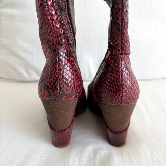 Jessica Simpson Red Snakeskin Knee High Wedge Boots - Picture 5 of 10